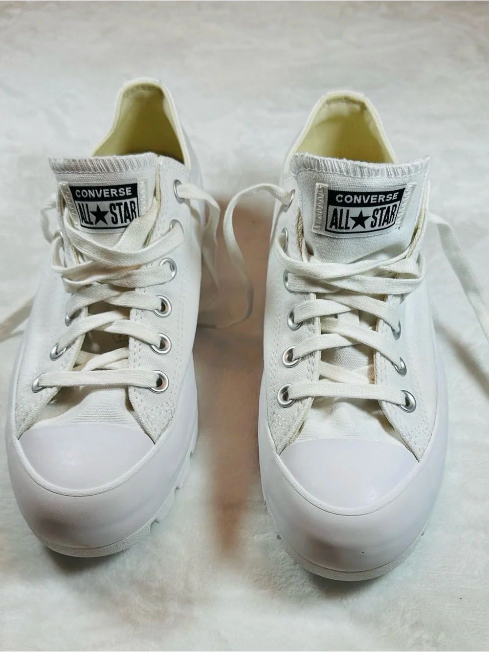 Converse all white